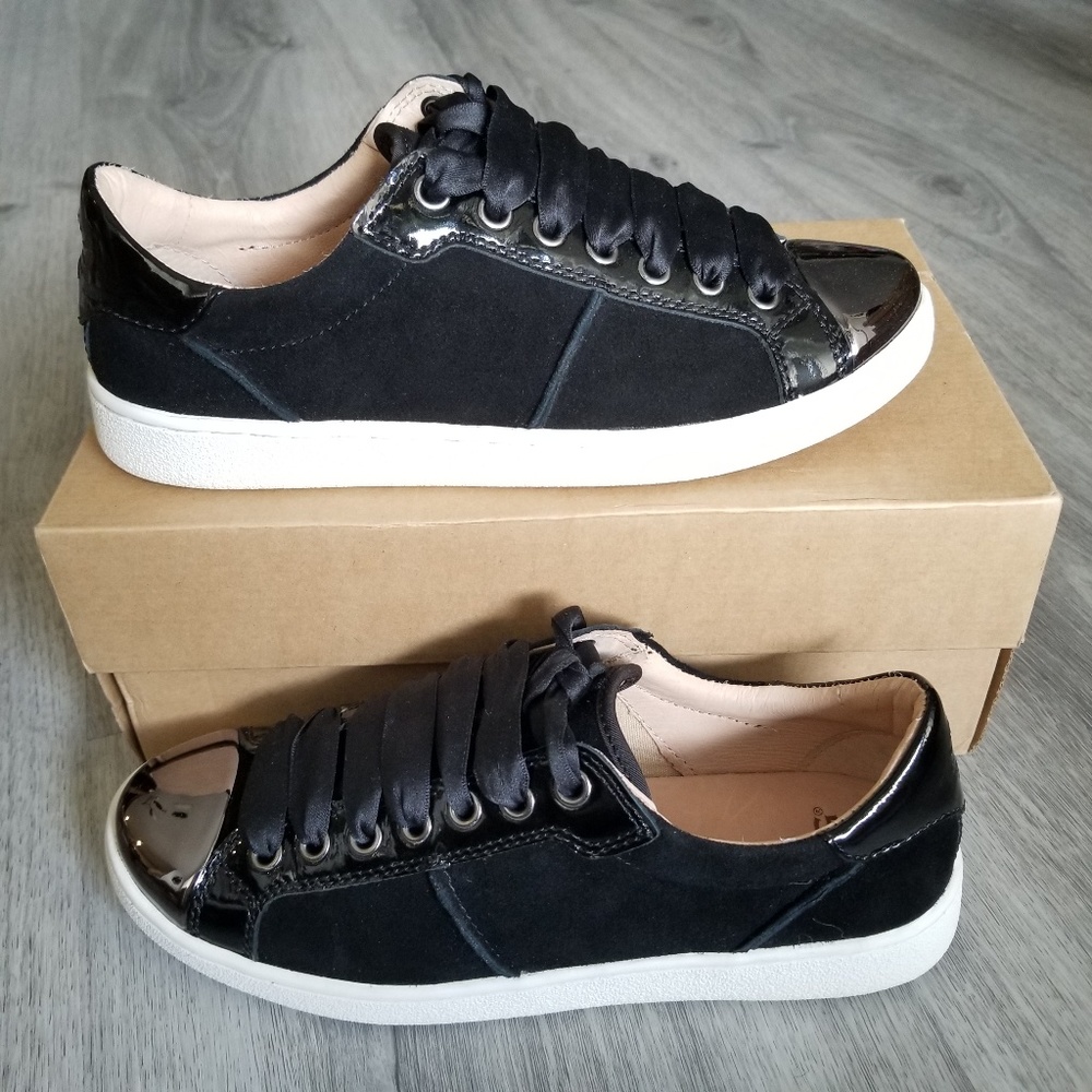 UGG Evangeline Sneakers